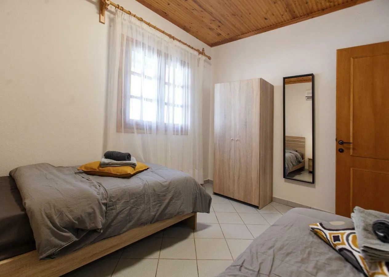Halkidiki Seafront Beach House Nea Kallikrateia 0*,  اليونان
